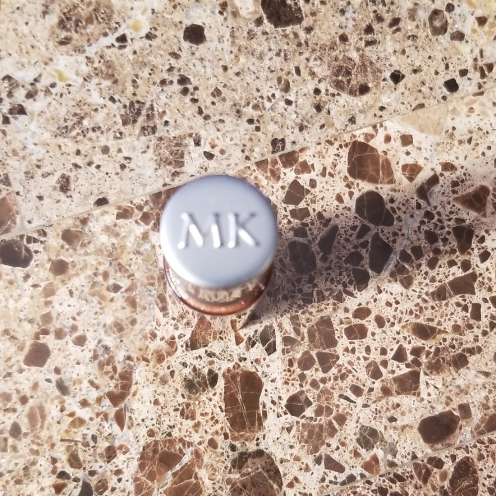 Beach Bronze: Mary Kay Lip Gloss - Picture 2 of 6